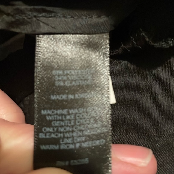 NWOT Express Editor Slacks.  Size 0 Short. - Picture 4 of 12